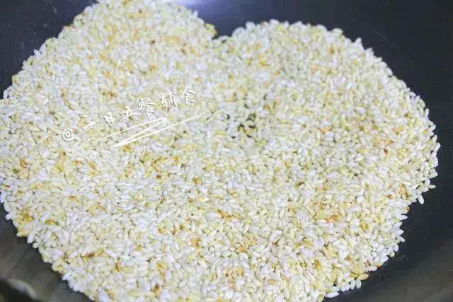 积食不爱吃饭怎么调理,宝宝吃饭正常突然不爱喝奶了