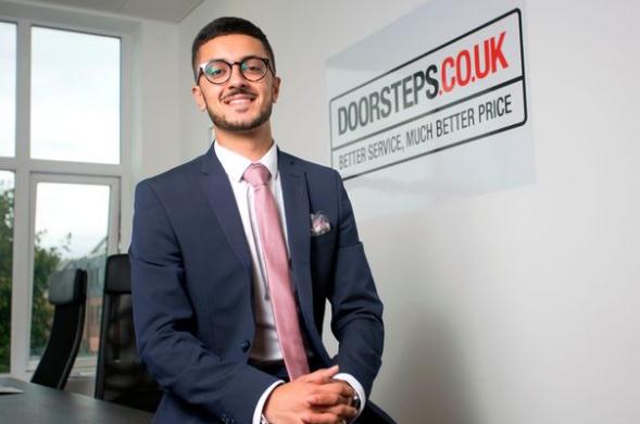 “英国最年轻的百万富翁”：19岁白手起家，自主创业赚百万