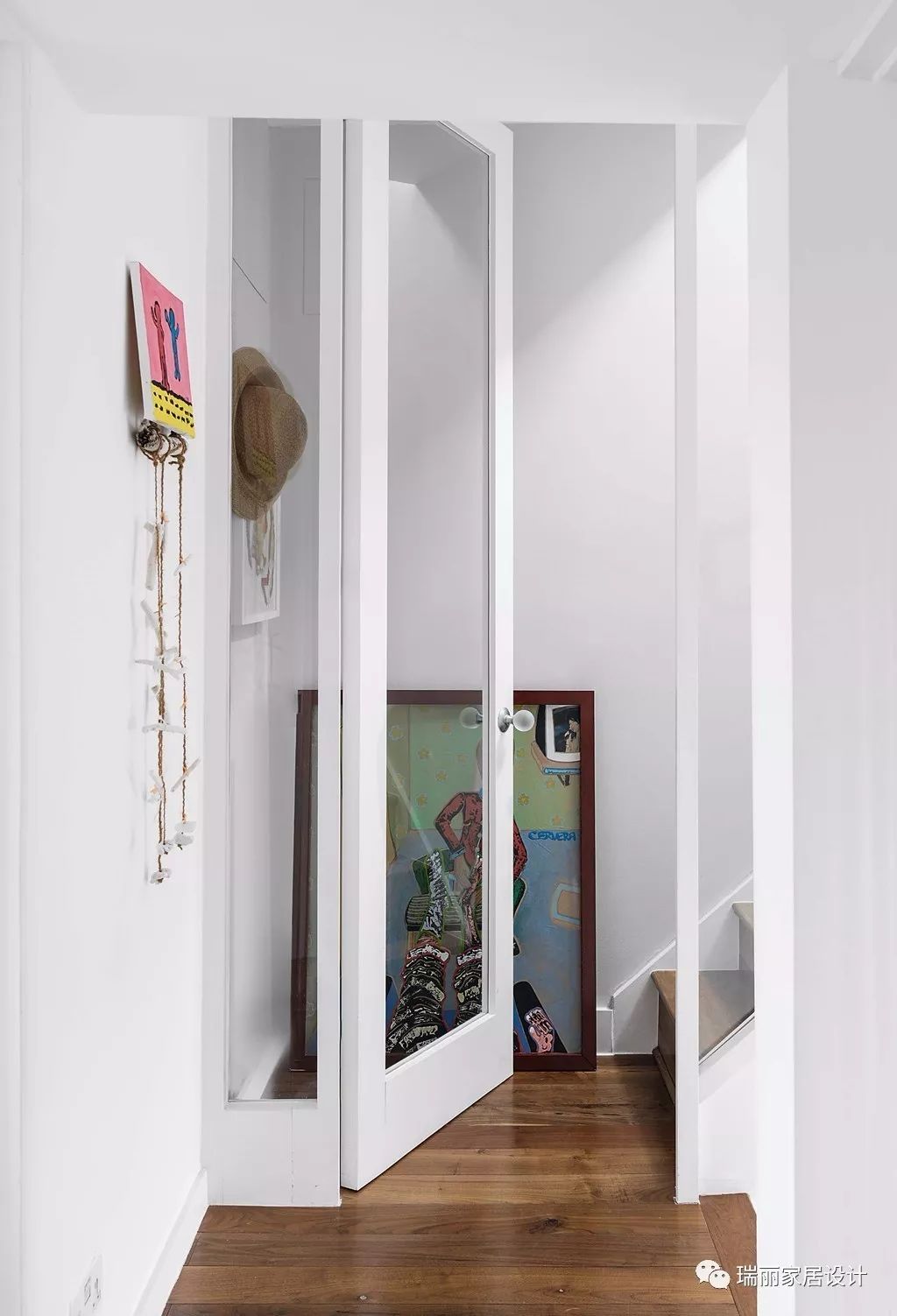 让你的房间艺术范儿起来,出租屋客厅艺术风