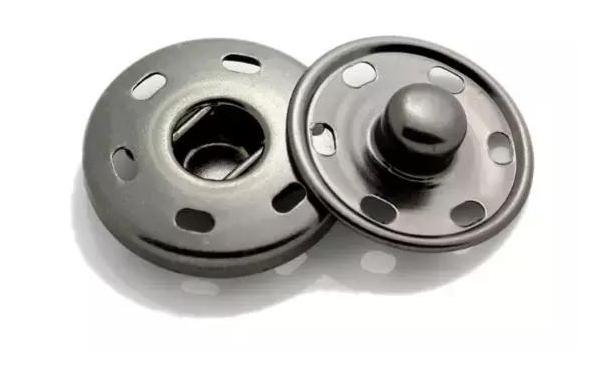 衬衫下摆穿的时候外翻怎么处理,穿衬衣胸前有缝隙怎么缝