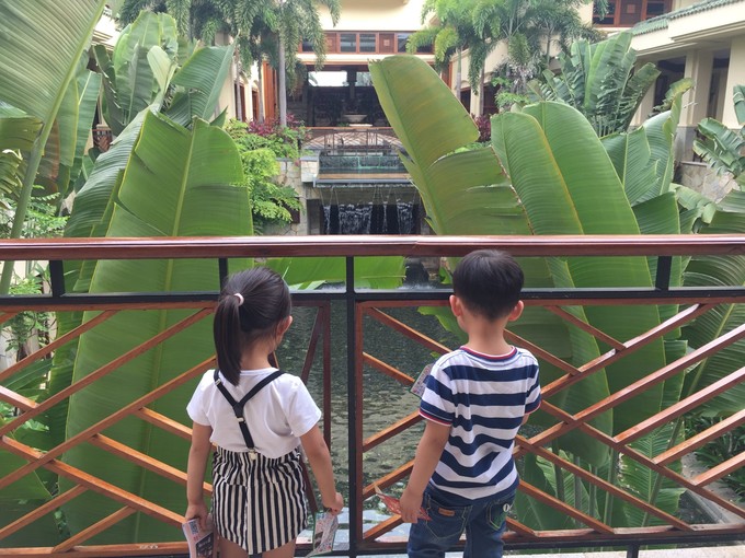 我们和孩子一起去三亚旅行,一大两小亲子三亚游