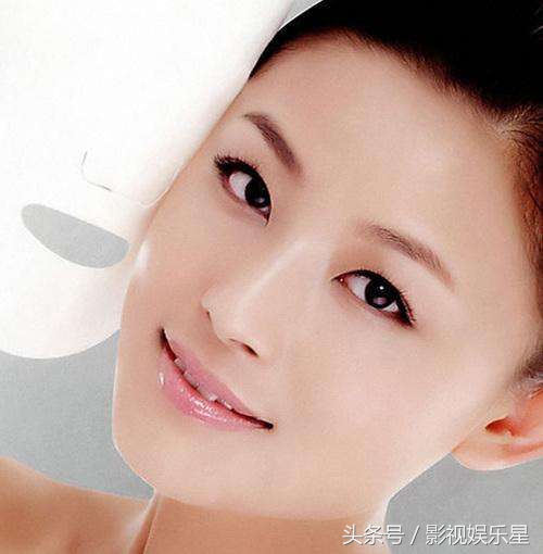 化妆脸上老是浮粉怎样解决,秋季化妆起皮浮粉卡粉怎么办