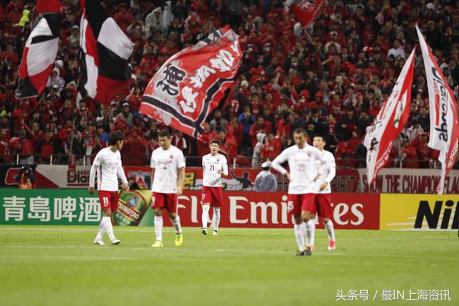 上海上港后卫傅欢放弃追球,上港傅欢放弃防守