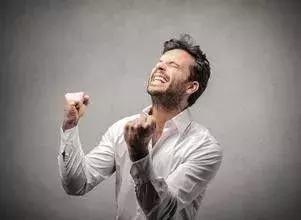 手机呼叫转移后还能被定位出来吗,手机被别人设置呼叫转移怎样移除