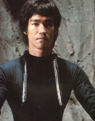 张国荣周星驰谁更有地位,张国荣与周星驰影响力