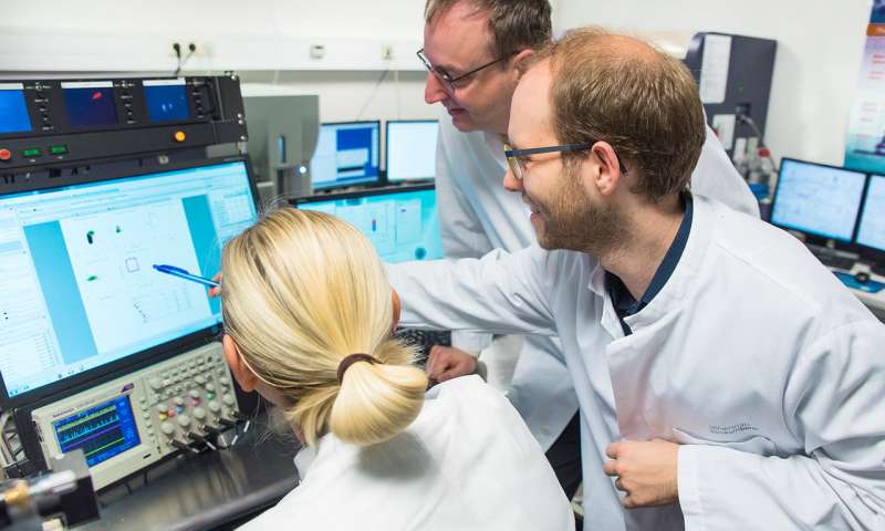 科学家研究出杀死癌细胞新药,科学家研究的生物导弹杀死癌细胞