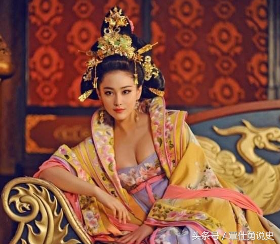 曾是人人尊崇的女性，权欲熏心，色令智昏，亲手杀子，成一代妖后