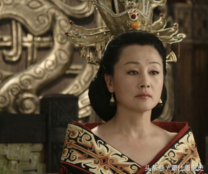 曾是人人尊崇的女性，权欲熏心，色令智昏，亲手杀子，成一代妖后