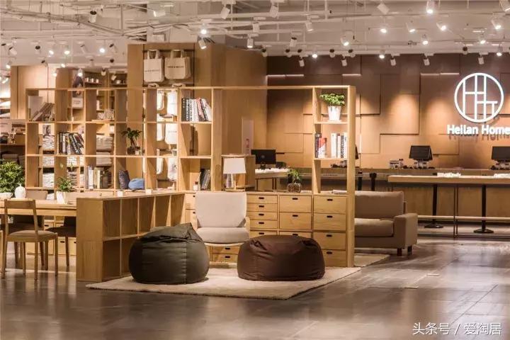 从服装行业跨越到餐饮行业,从服装跨界到家居