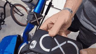 这个带8的手机壳老板估计是个中国人