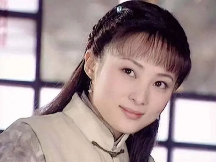 网红脸真的有那么好看吗,网红脸好看但看着假不自然生动