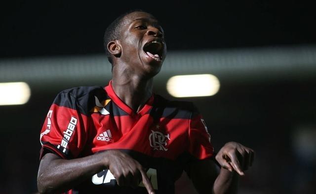 身价最高的00后：浅析皇马巴西新星维尼修斯的技术特点