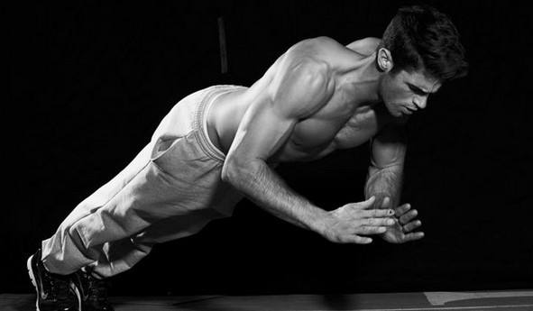男生增强手臂力量和腿部力量,六个动作帮你提升男性核心力量