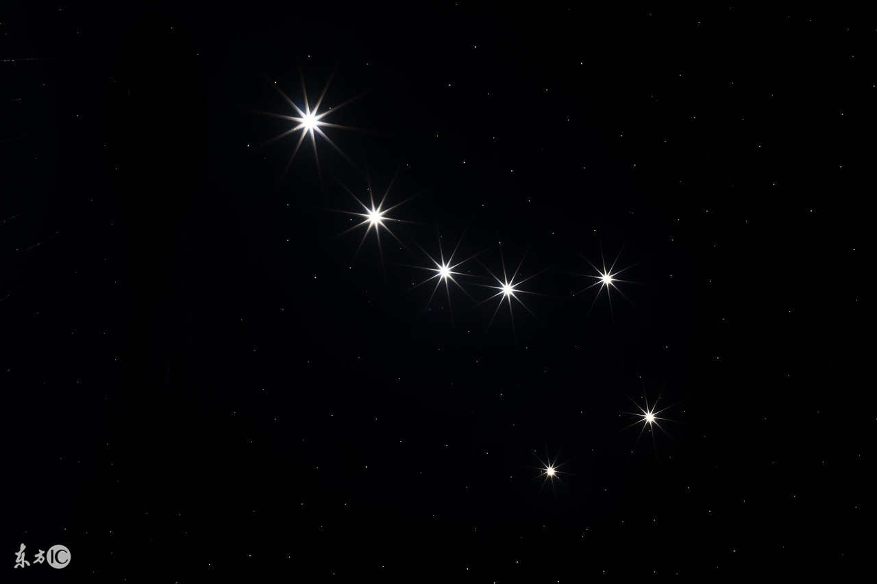 关公能跟金蟾一起摆放吗,风水摆件貔貅金蟾如何摆放