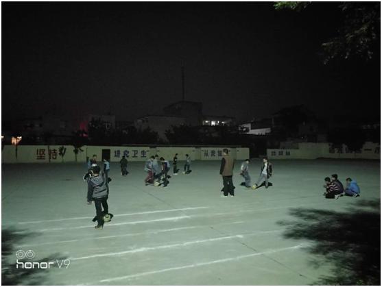 阴平镇中心小学社团活动,富平县宫里镇雷村小学六年级