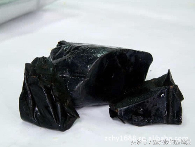 蜂农采集的蜂胶能直接食用吗,蜂胶是蜜蜂怎么采集的