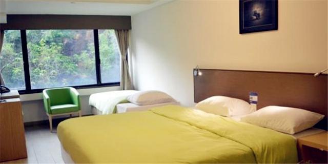 香港住哪里又便宜又方便,寸土寸金的香港