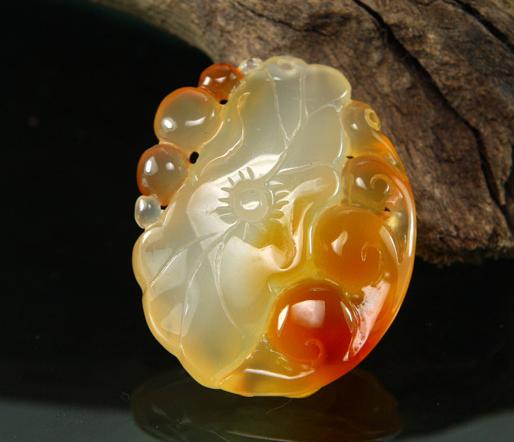 几百块钱的玉石也不全是假的，除了最后两种