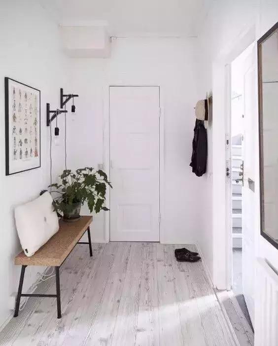 家里椅子很多虫蛀怎么办,椅子上总堆满衣服