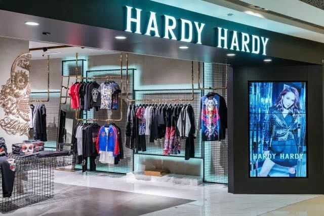 服饰品牌如何入驻大型商场,服装品牌如何进军购物中心