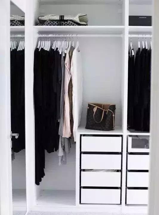 家里椅子很多虫蛀怎么办,椅子上总堆满衣服