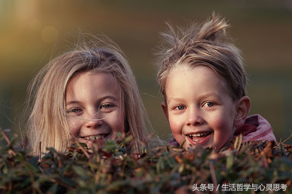 强大的逻辑思维是独立思考的基础,正确的逻辑思维和错误的逻辑思维