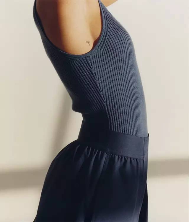 为什么说优衣库越来越懂得朋友圈生存之道？