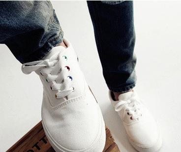 全皮白鞋特别脏怎么处理,怎么清洗白鞋上的污垢