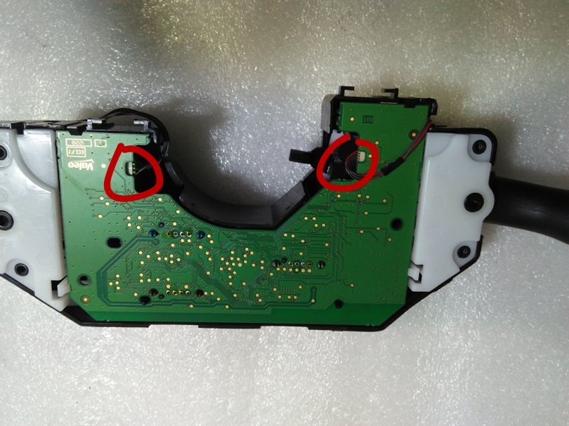 雪特龙世嘉诊断接头在哪里,雪铁龙世嘉大灯维修视频