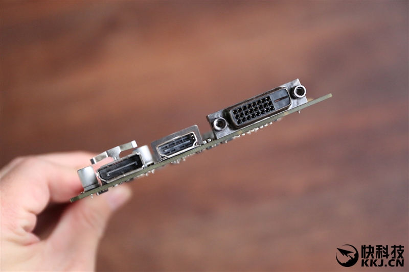 轻薄本也能轻松吃鸡,轻薄本能吃鸡