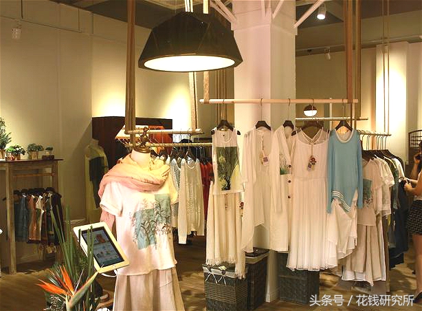 吴亦凡代言的Yoho、天猫一年10亿的妖精的口袋，为何都来南京开店