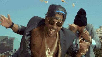 年售5吨金砖赚5亿，银行给它打工，国金黄金库存高压再扩产能