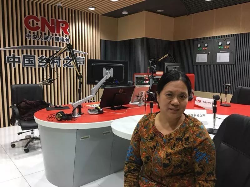 霜降节气后天气渐渐转入寒冷,霜降到来天气冷