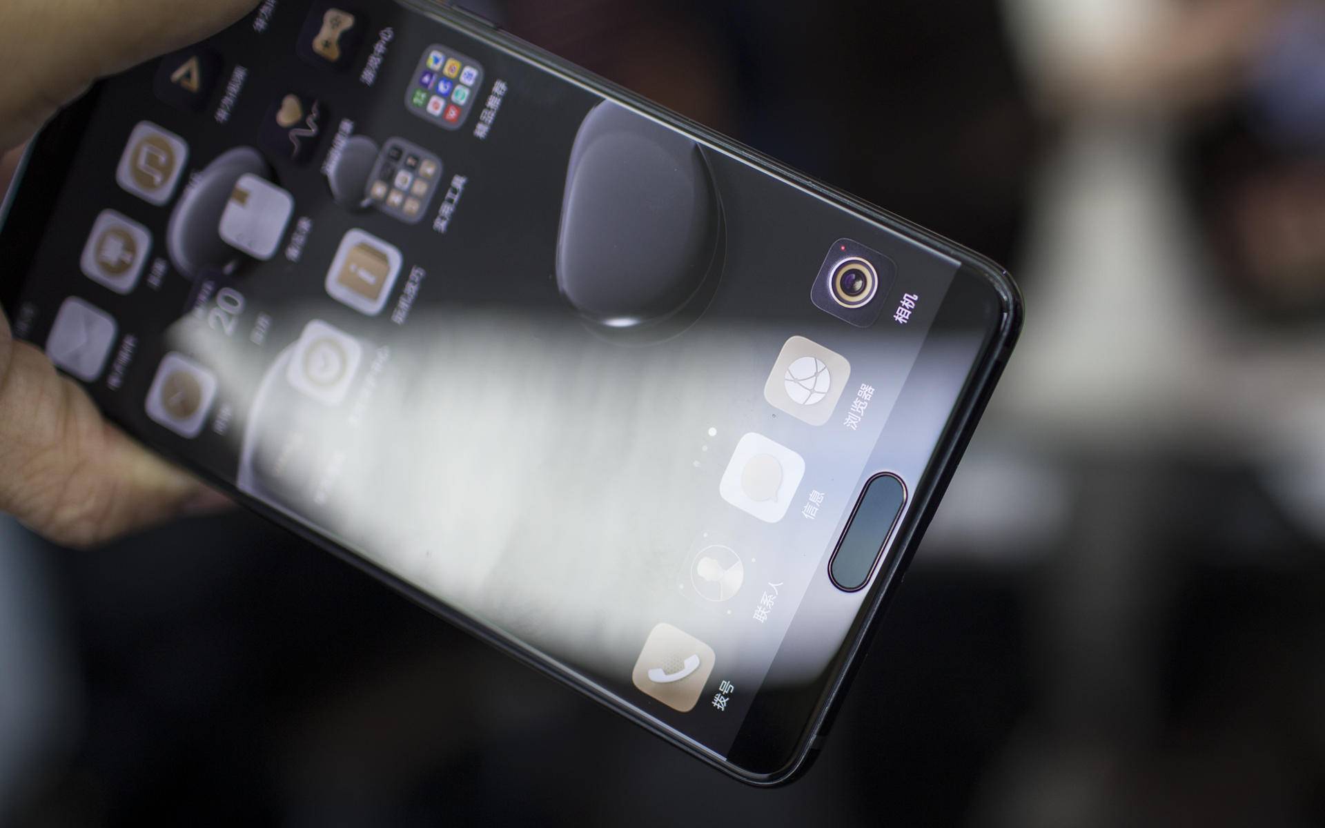 华为mate10哪个颜色最适合,华为mate10亮黑版确实很漂亮