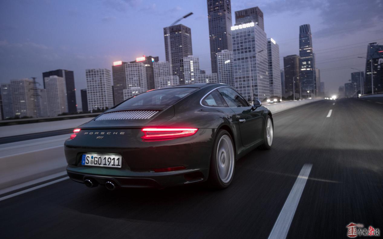 保时捷911入华十周年纪念版,年轻人的第一天保时捷911