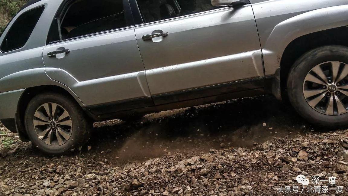 「看见」泥坑里的“鹿晗”和吃土豆的孩子：80张图，读懂中国脱贫