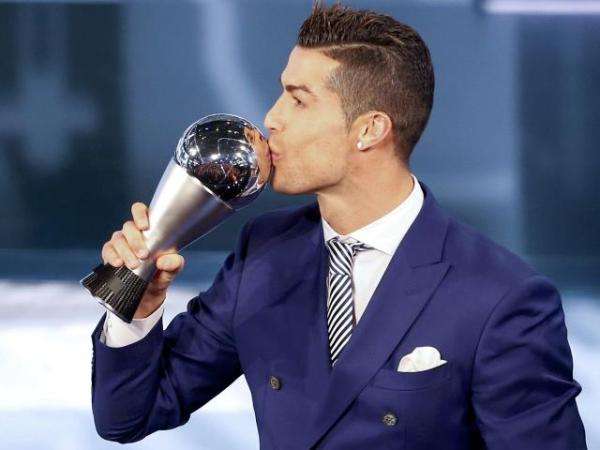 c罗荣获世界足球先生,c罗拿过几次世界足球先生奖
