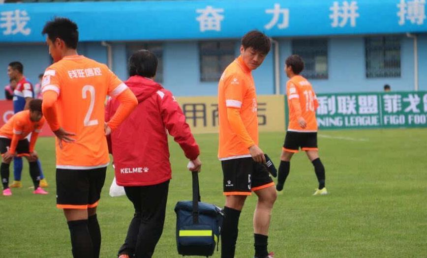 拿过亚冠冠军的中国球队,前国脚赵鹏厉害吗