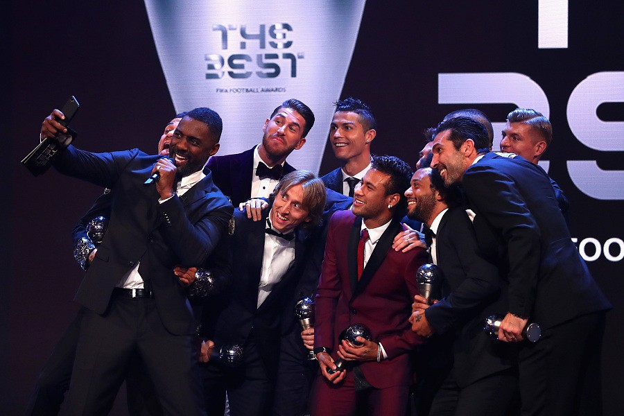 国际足联最佳阵容公布,国际足联年度最佳阵容超燃