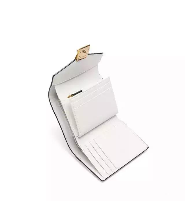 mcm韩国免税代购新款,mcm韩国免税店官网价格表