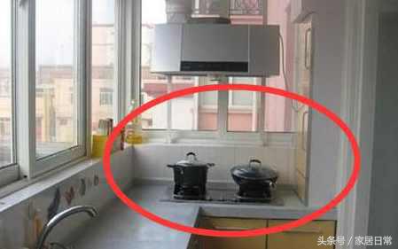 煤气灶使用不当引发火灾,厨房装修别入坑