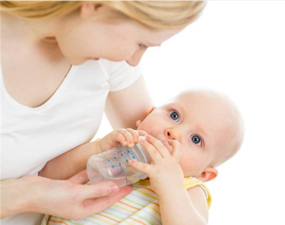 一岁多宝宝便秘每次排便就大哭,小宝宝便秘用开塞露大哭