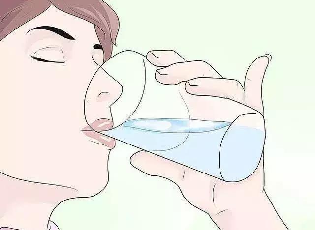 秋季婴儿嘴唇干裂出血,秋季嘴唇干裂怎么办小妙招