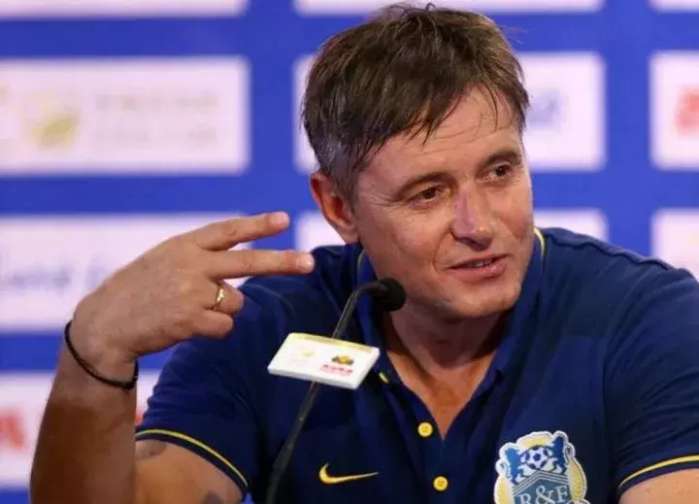 重庆力帆主场球迷视频,重庆当代力帆足球俱乐部2019比赛