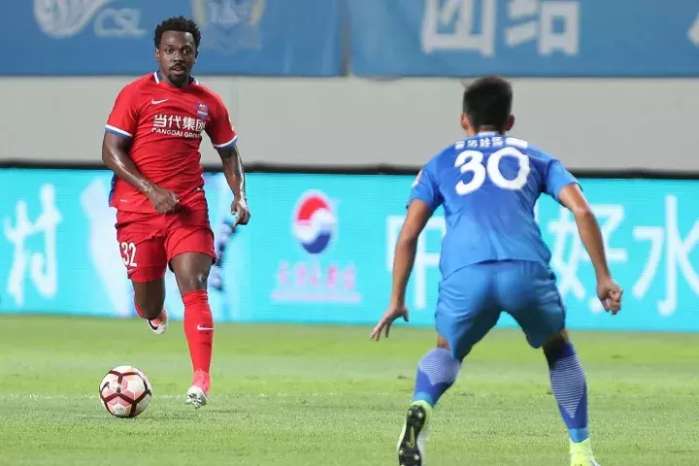 重庆力帆主场球迷视频,重庆当代力帆足球俱乐部2019比赛