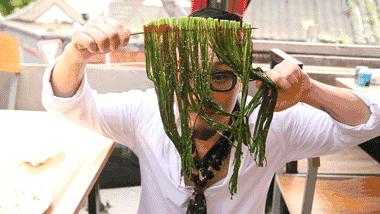 老顾客一直追寻的12年烤串老店,这家烤串生意如此火爆