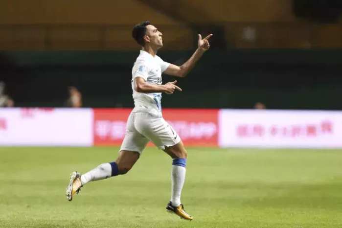 重庆力帆主场球迷视频,重庆当代力帆足球俱乐部2019比赛