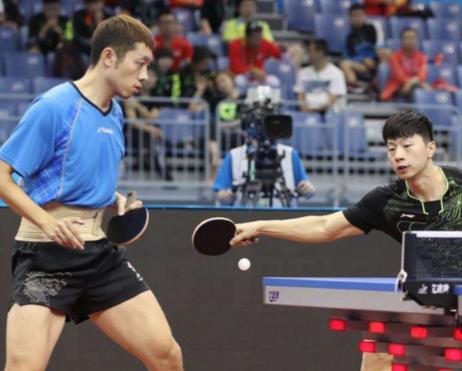 樊振东肩膀也伤了吗,樊振东肩伤严重吗