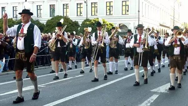 慕尼黑完整版在哪能看,慕尼黑完整版电影