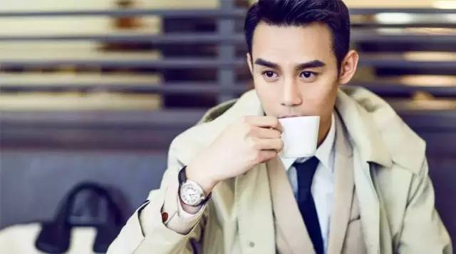 送鞋子包包啦正是花漾好时节，赶快抛弃闷骚，一起来扮美吧！